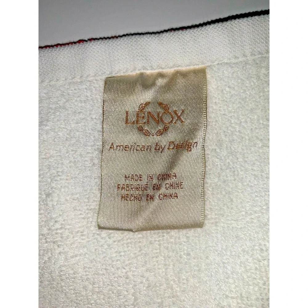 Lenox Christmas Cheer Santa Claus Fingertip Towels LOT of 2 100% Cotton